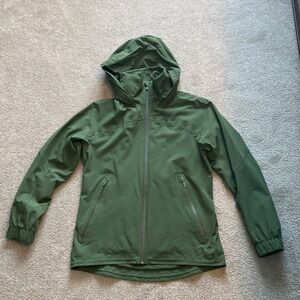 Ladies Lululemon Olive Green Hooded Lightweight Jacket Size 8